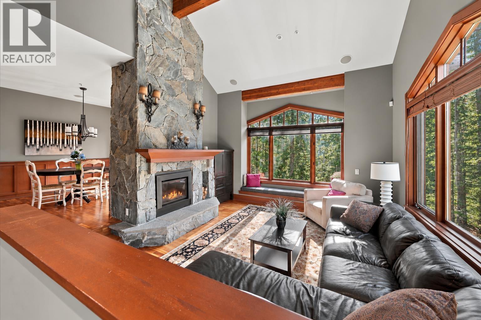 1 2500 Taluswood Place, Whistler, British Columbia  V8E 0R2 - Photo 2 - R3174127