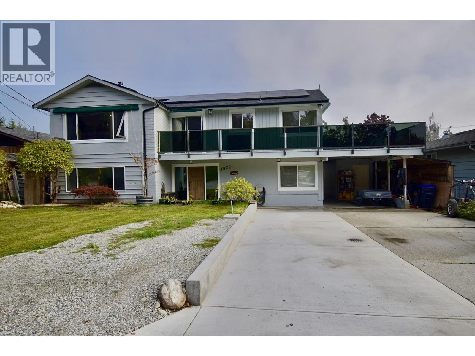 1822 HALL ROAD, sechelt, British Columbia