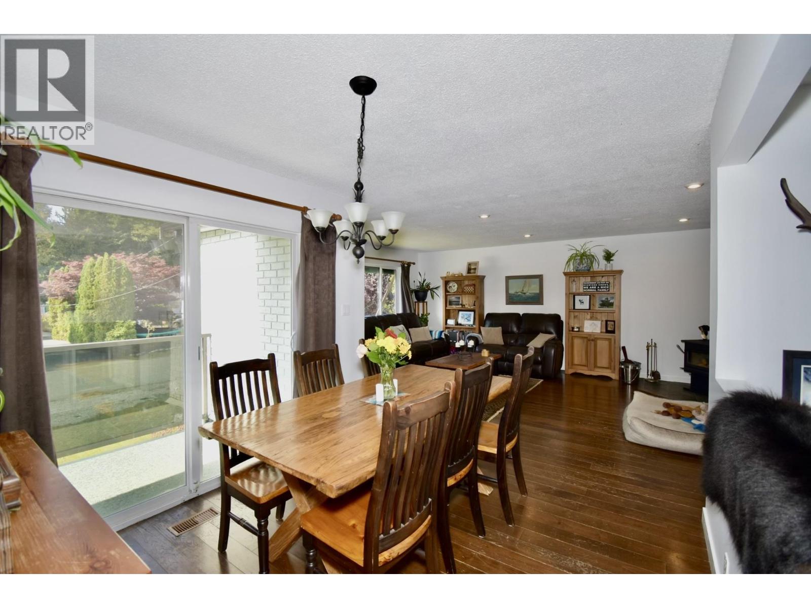 1822 Hall Road, Sechelt, British Columbia  V7Z 0A9 - Photo 14 - R3174161