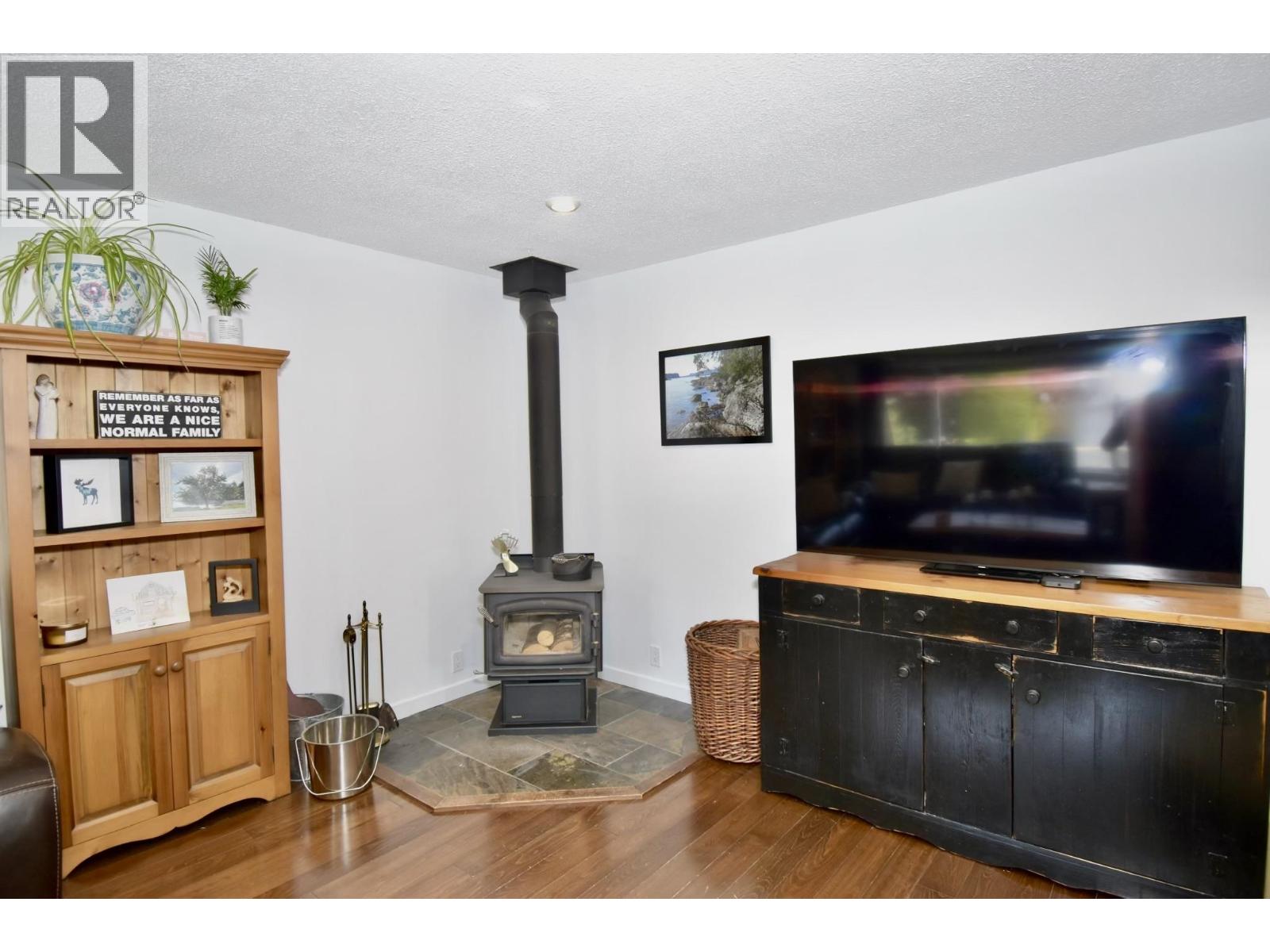 1822 Hall Road, Sechelt, British Columbia  V7Z 0A9 - Photo 17 - R3174161