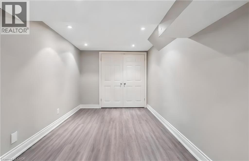 6654 Mockingbird Lane, Mississauga, Ontario  L5N 5J9 - Photo 30 - 40870395
