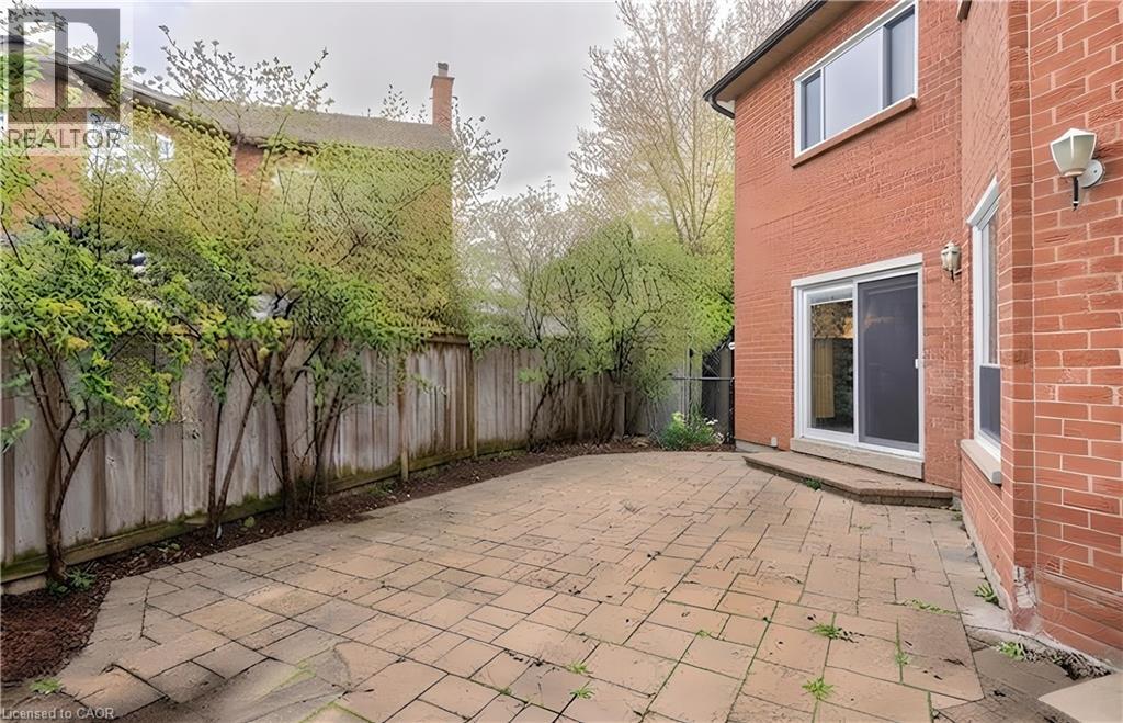 6654 Mockingbird Lane, Mississauga, Ontario  L5N 5J9 - Photo 34 - 40870395
