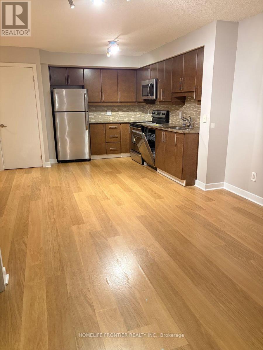 $2,250 Monthly707 - 33 Bay Street, Toronto, Ontario