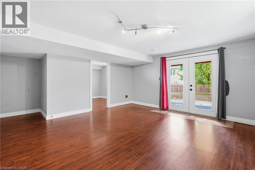 324 Beaumont Crescent, Kitchener, Ontario  N2A 0A7 - Photo 33 - 40866883