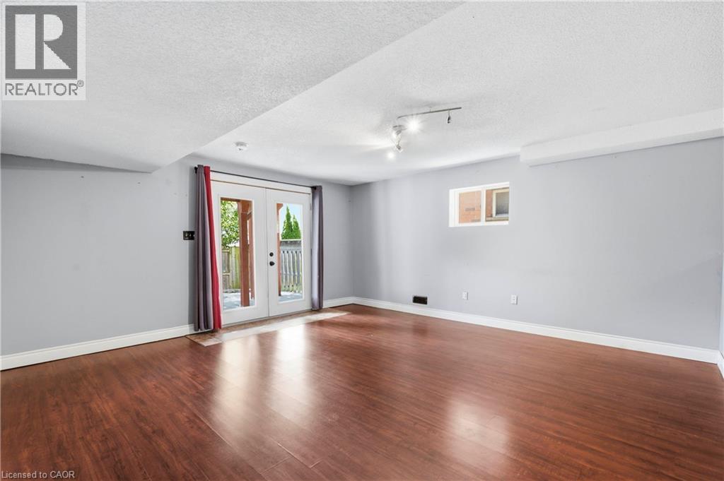 324 Beaumont Crescent, Kitchener, Ontario  N2A 0A7 - Photo 34 - 40866883