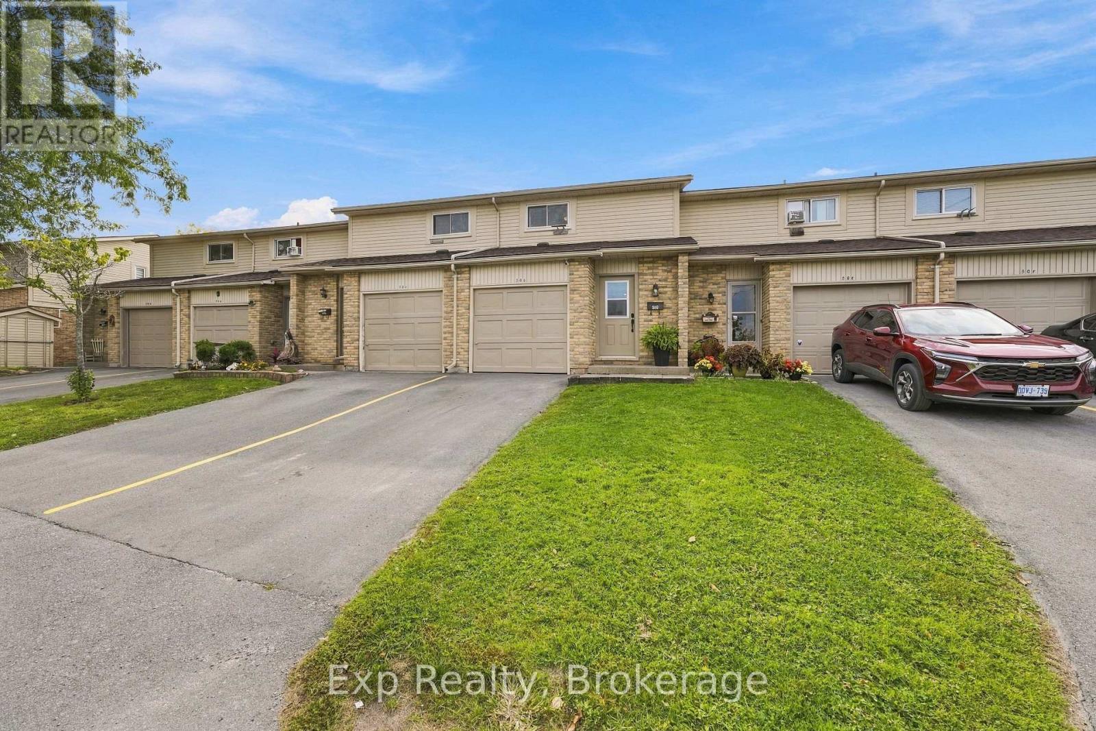 D - 50 Cascade Boulevard, Belleville, Ontario  K8P 4W1 - Photo 2 - X13882200
