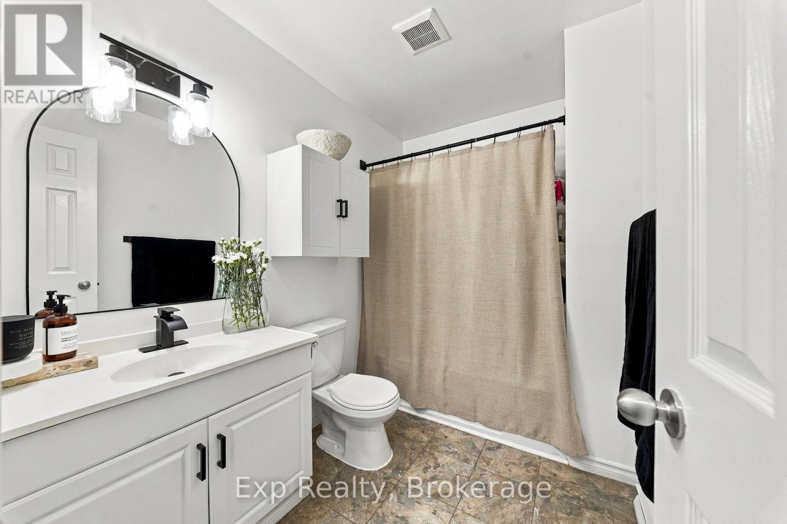 D - 50 Cascade Boulevard, Belleville, Ontario  K8P 4W1 - Photo 24 - X13882200