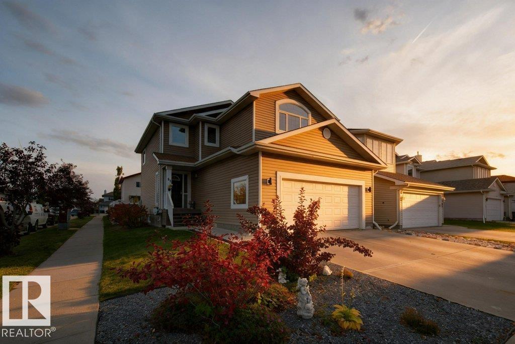 31 Douglas CR