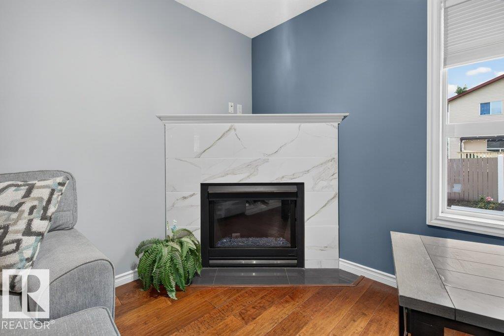 31 Douglas CR