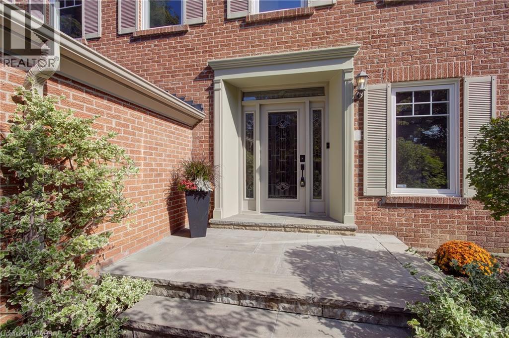 3523 KINGBIRD Court Mississauga Ontario Canada L5L2P9 3