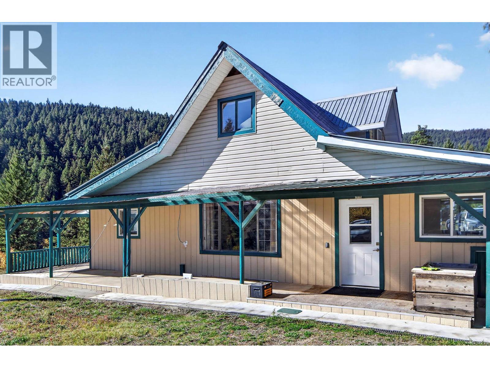 9524 Tranquille Criss Creek Road, Kamloops, British Columbia  V2B 6B8 - Photo 3 - 10403088