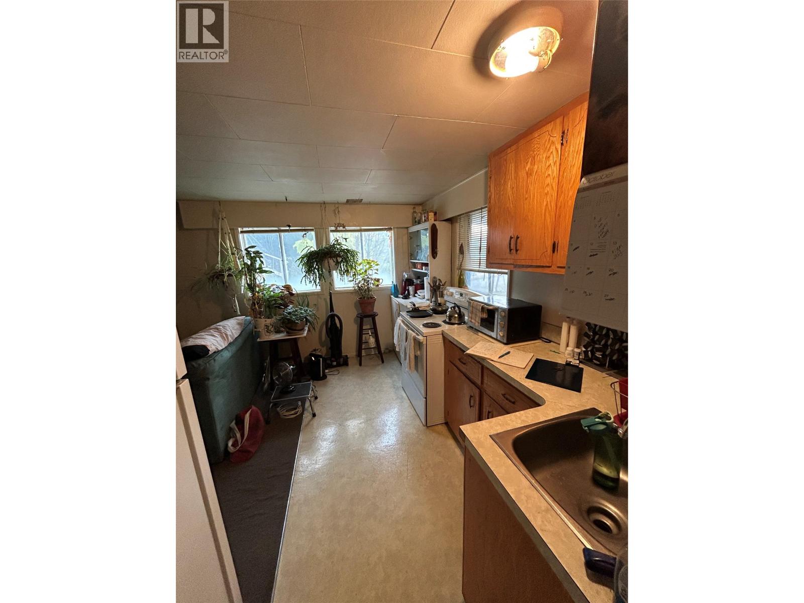 845 Alview Crescent, Kamloops, British Columbia  V2B 6C5 - Photo 11 - 10403299