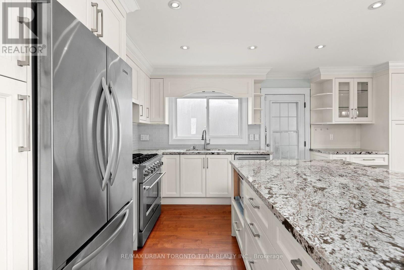 23 Wishart Place, Toronto, Ontario  M3L 1P9 - Photo 12 - W13882192