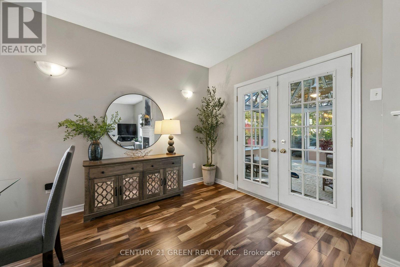 2024 Grovetree Lane, Burlington, Ontario  L7R 4V4 - Photo 11 - W13882286