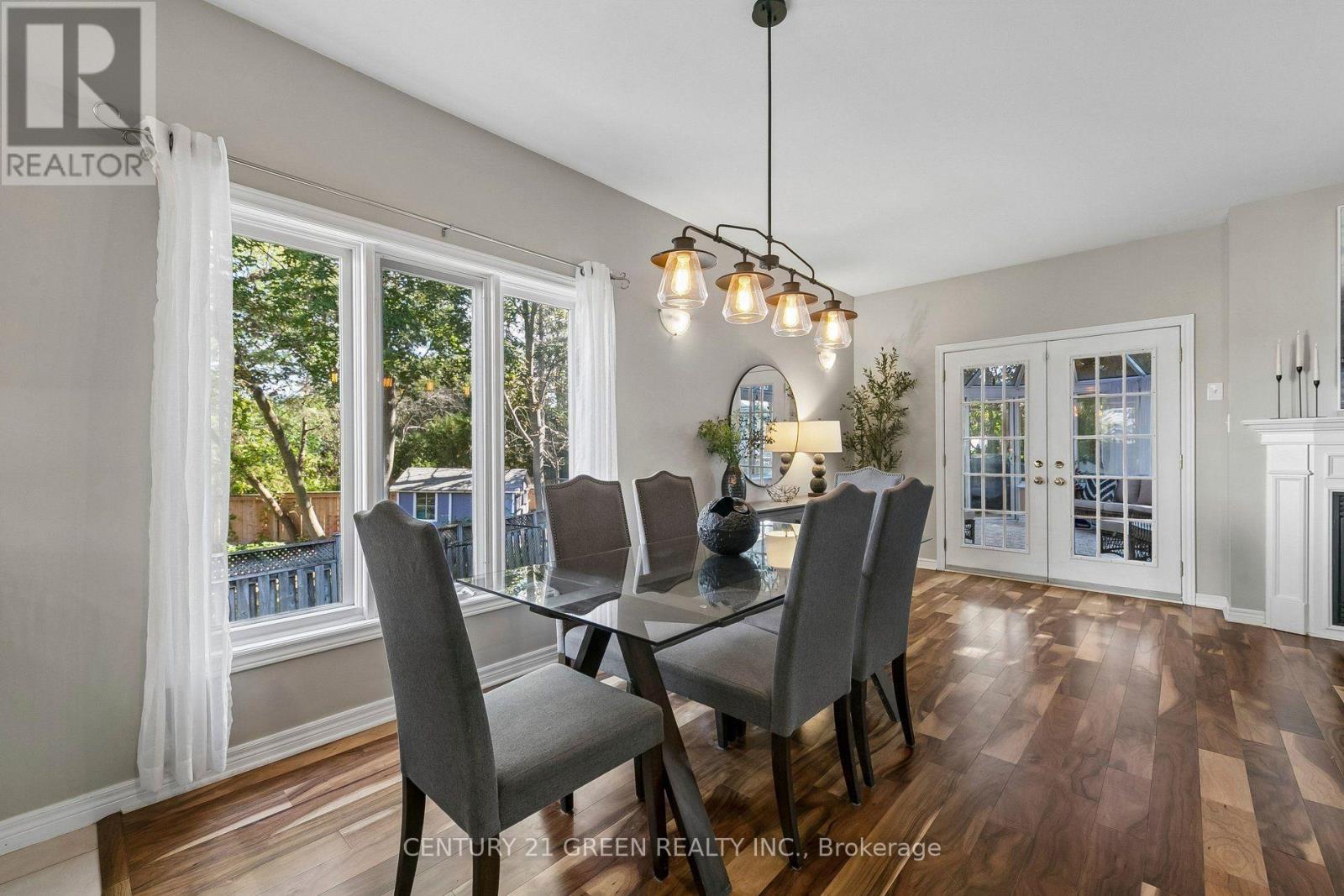 2024 Grovetree Lane, Burlington, Ontario  L7R 4V4 - Photo 17 - W13882286