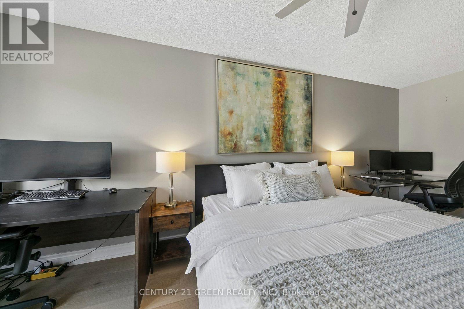 2024 Grovetree Lane, Burlington, Ontario  L7R 4V4 - Photo 24 - W13882286