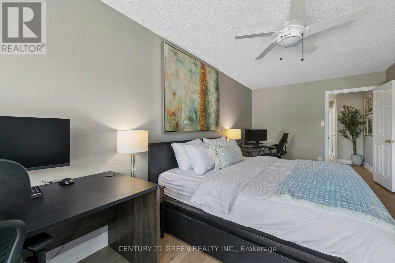 2024 Grovetree Lane, Burlington, Ontario  L7R 4V4 - Photo 25 - W13882286