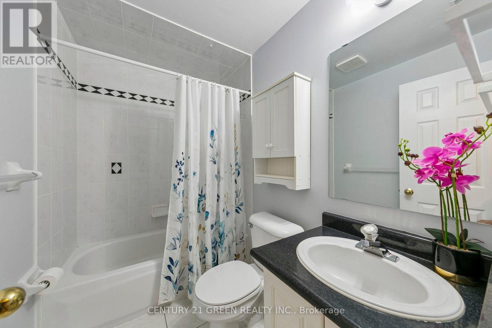 2024 Grovetree Lane, Burlington, Ontario  L7R 4V4 - Photo 37 - W13882286