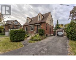 2104 EMERALD CRESCENT, Burlington, Ontario