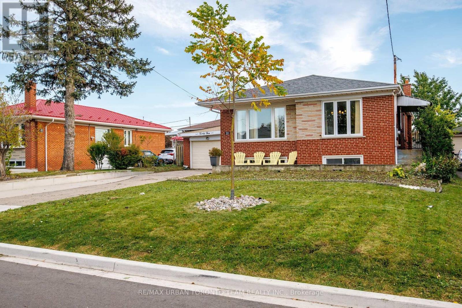Main - 23 Wishart Place, Toronto, Ontario  M3L 1P9 - Photo 10 - W13882320