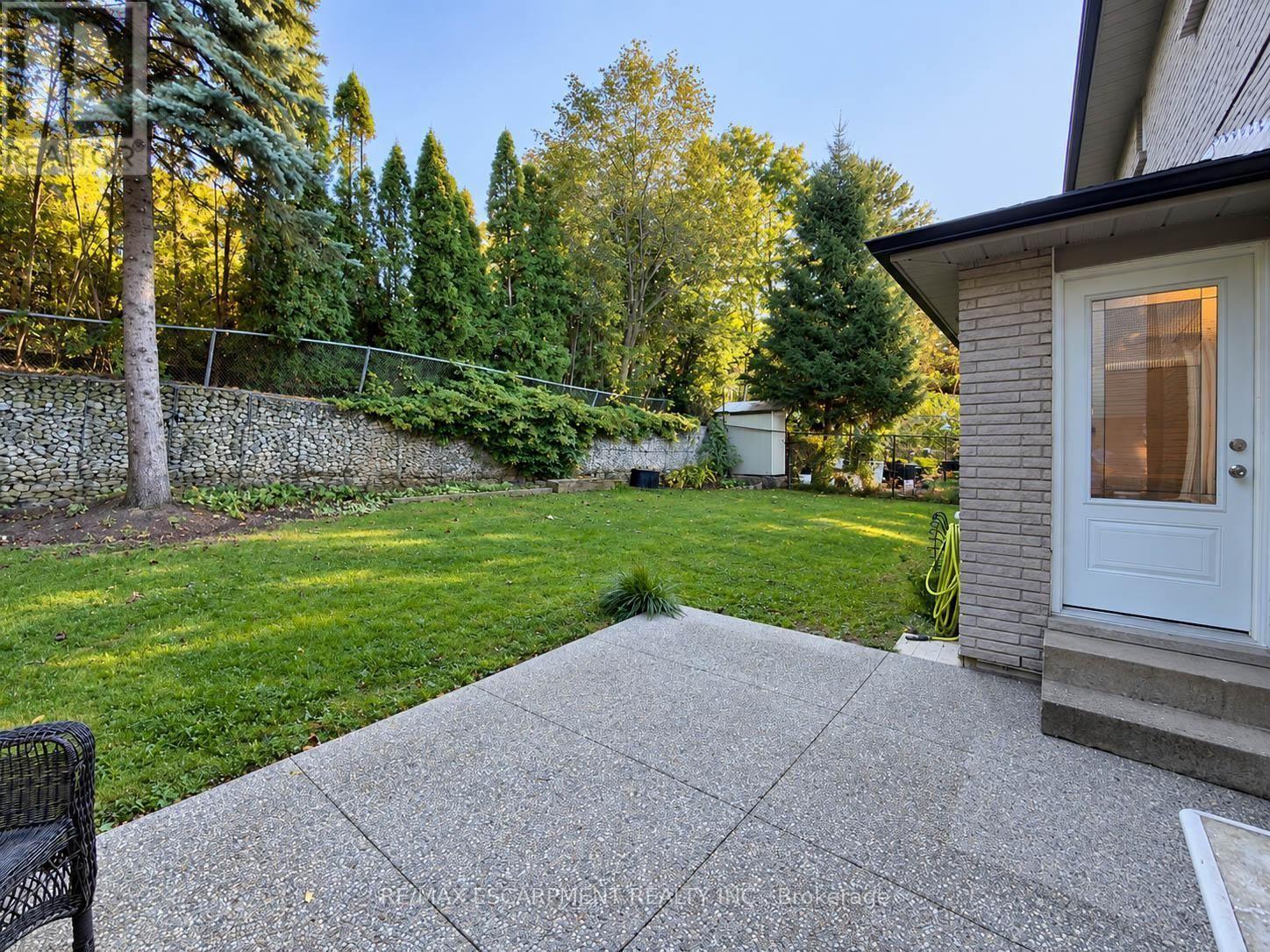12 Sundrop Court, Hamilton, Ontario  L9K 1G5 - Photo 47 - X13882282