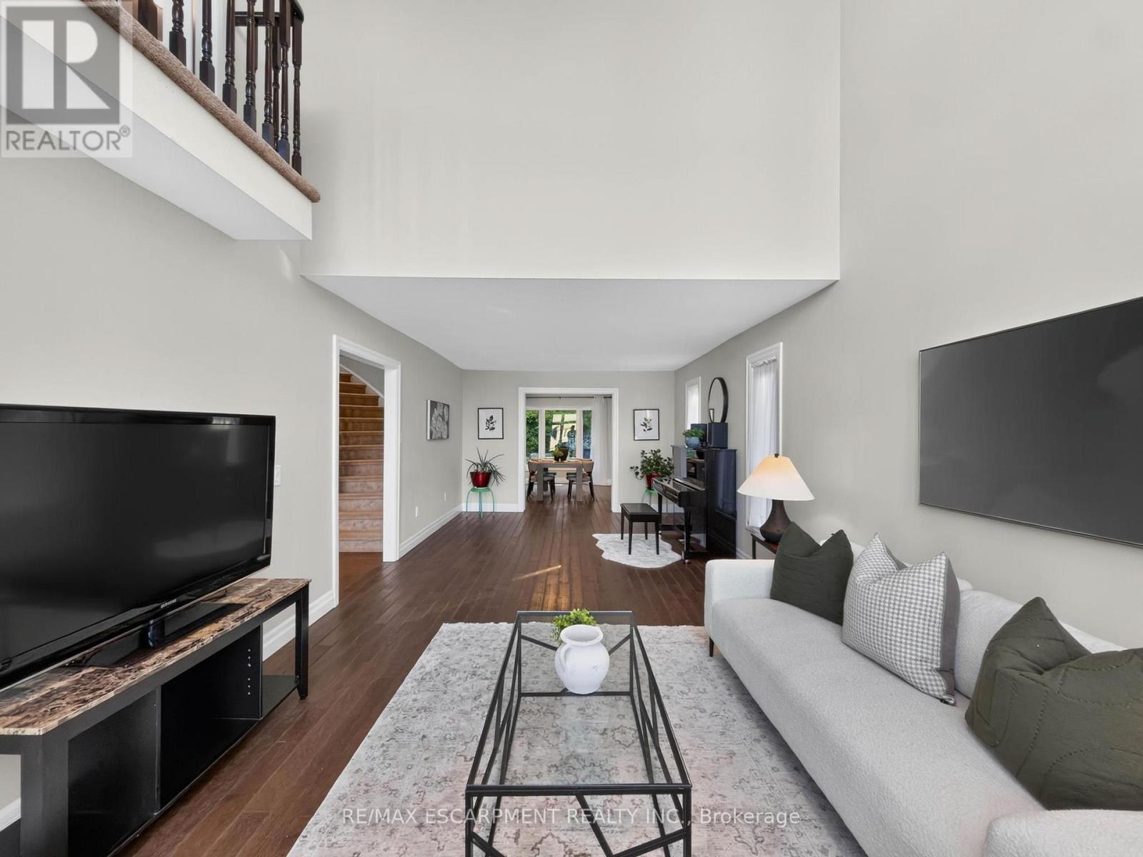 12 Sundrop Court, Hamilton, Ontario  L9K 1G5 - Photo 7 - X13882282