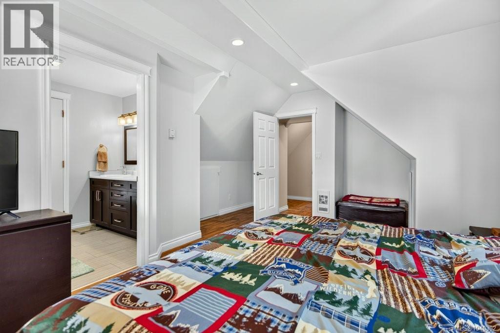 70 Islewood Dr