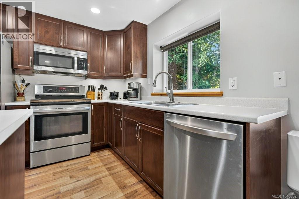70 Islewood Dr