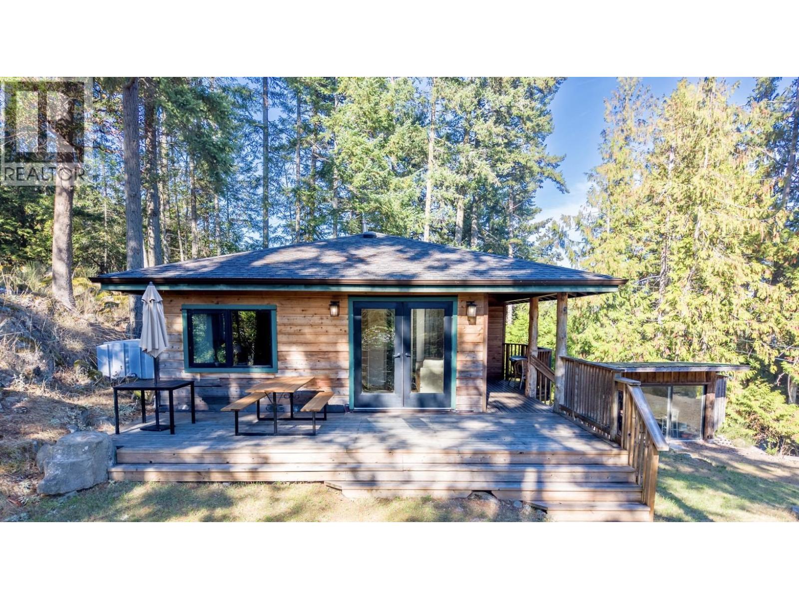 4318 PORT WASHINGTON ROAD, pender island, British Columbia