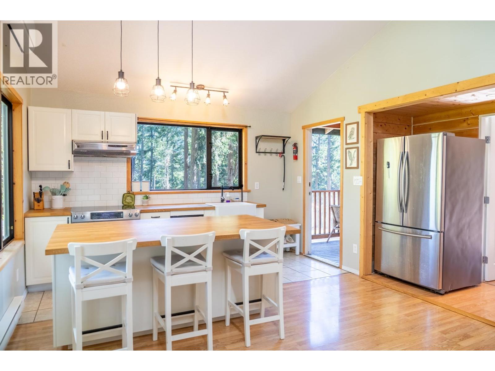 4318 Port Washington Road, Pender Island, British Columbia  V0N 2M1 - Photo 5 - R3174162