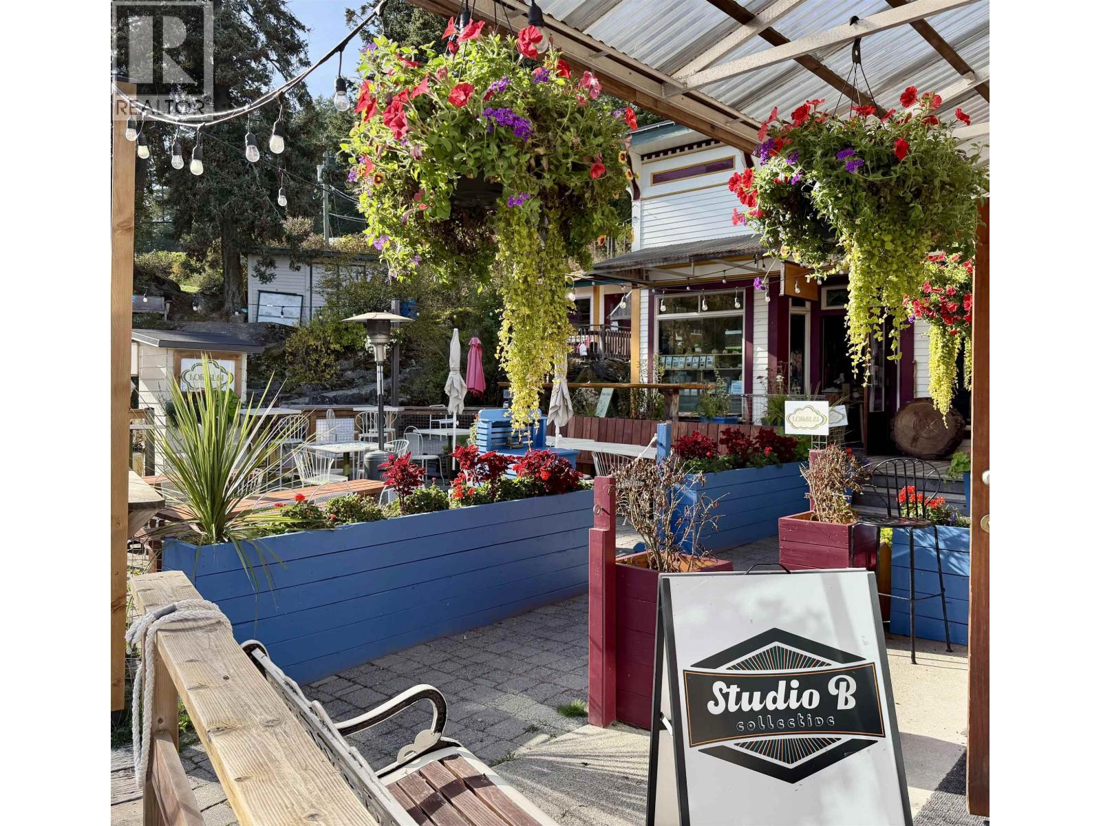 4318 Port Washington Road, Pender Island, British Columbia  V0N 2M1 - Photo 31 - R3174162