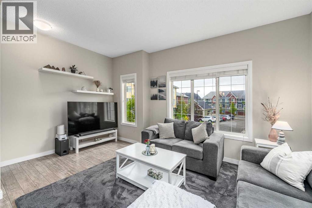 304 Marquis Lane SE, Calgary, Alberta  T3M 2G8 - Photo 11 - A2346290