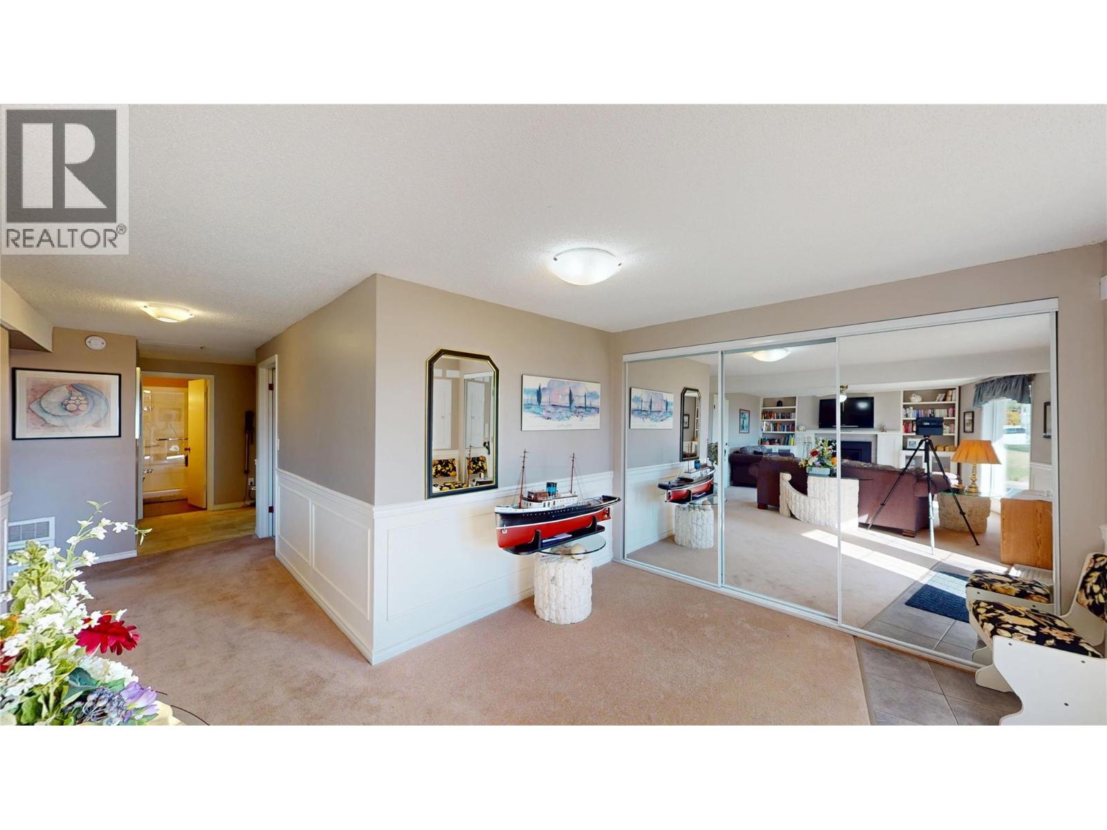 1030 MONROSE Road