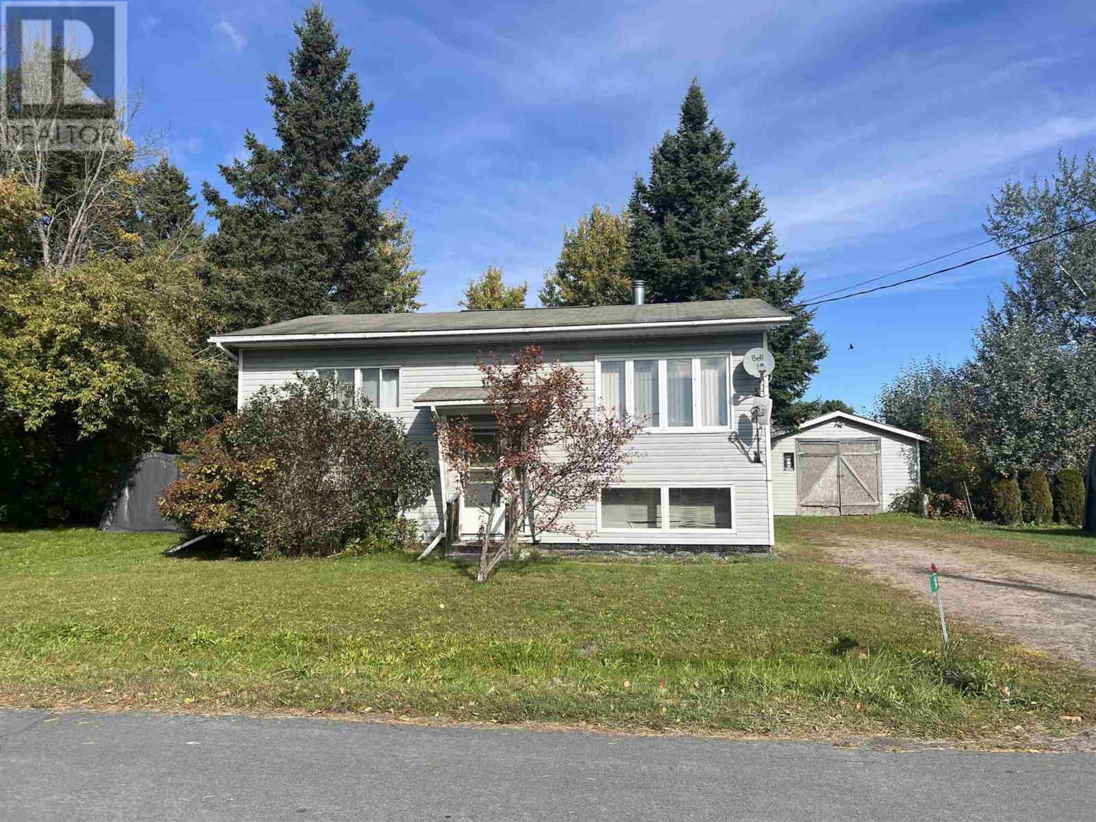 14 Hoatson ST, Bruce Mines, Ontario