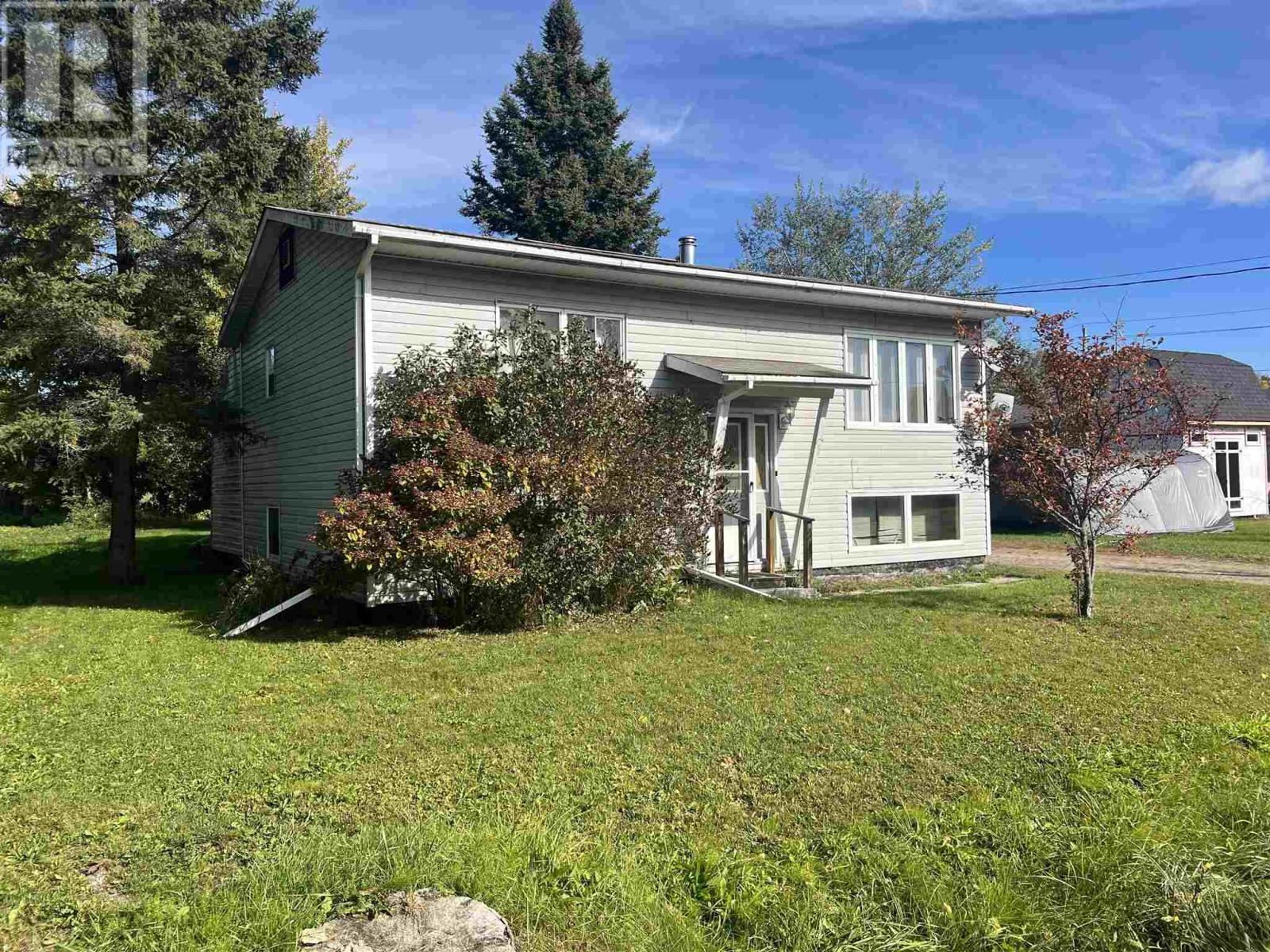 14 Hoatson St, Bruce Mines, Ontario  P0R 1C0 - Photo 3 - SM262837