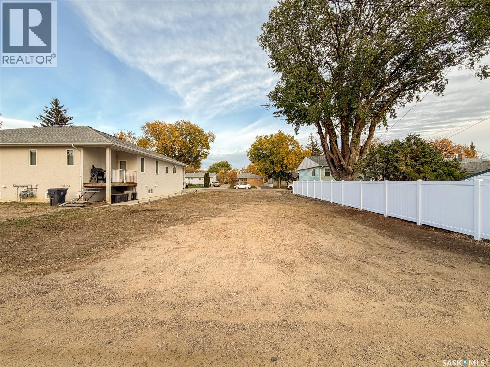 262 14th Avenue Ne, Swift Current, Saskatchewan  S9H 2W7 - Photo 4 - SK050831