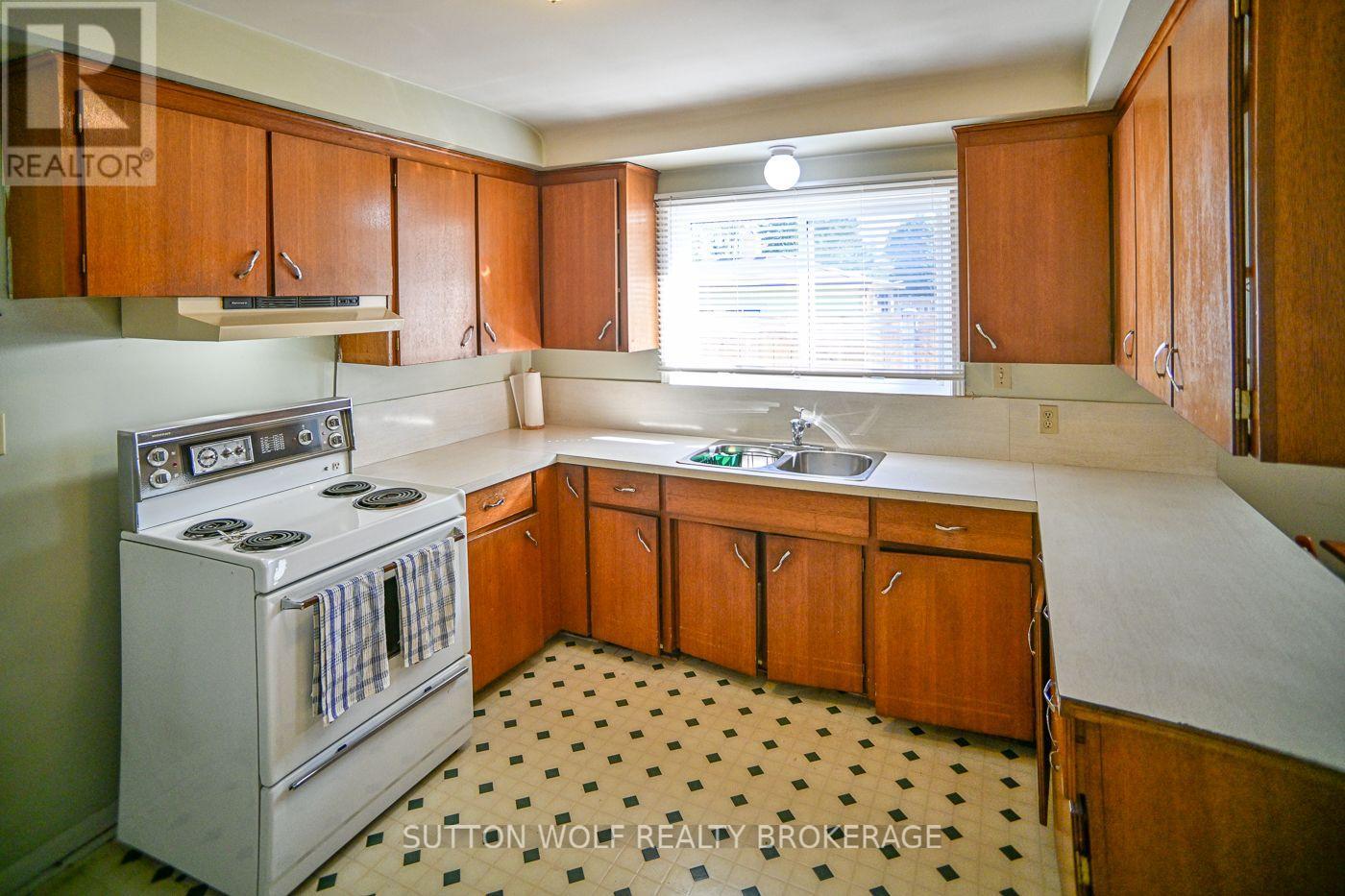120 Erie Street, Strathroy-Caradoc, Ontario  N7G 1C1 - Photo 16 - X13882348