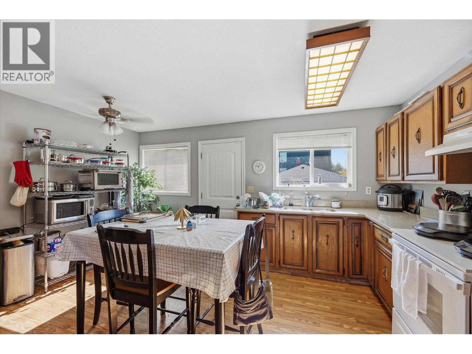 1011-1013 Lawson Avenue, Kelowna, British Columbia  V1Y 6T3 - Photo 34 - 10402492