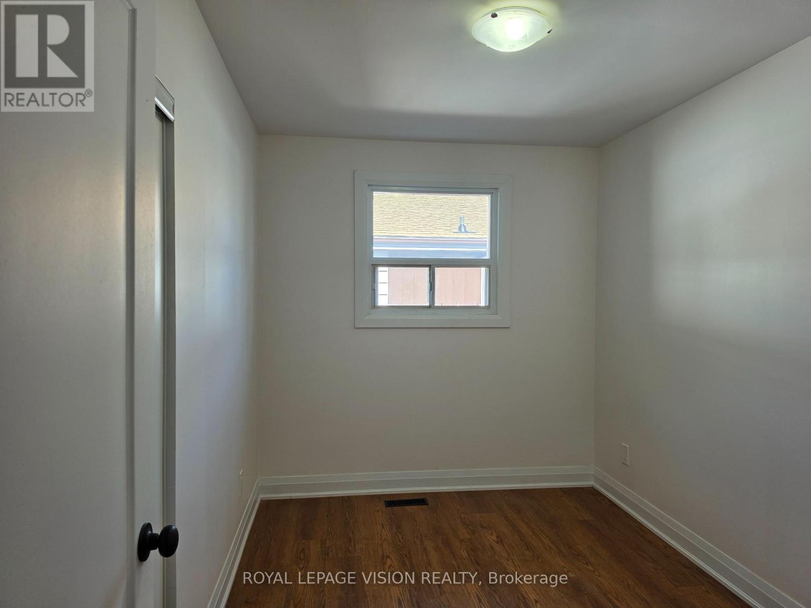 Upper - 706 Leaside Street, Pickering, Ontario  L1W 2X1 - Photo 22 - E13795698