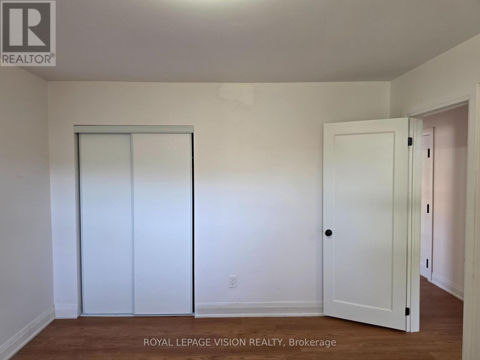Upper - 706 Leaside Street, Pickering, Ontario  L1W 2X1 - Photo 24 - E13795698