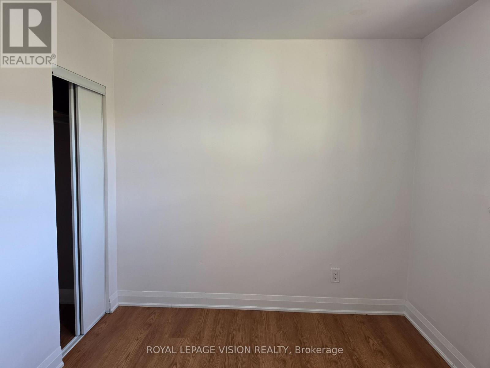 Upper - 706 Leaside Street, Pickering, Ontario  L1W 2X1 - Photo 29 - E13795698