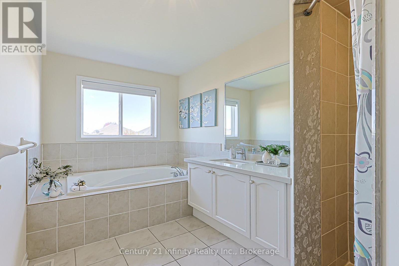 78 Harkness Drive, Whitby, Ontario  L1R 0C5 - Photo 24 - E13882432