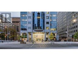 525 UNIVERSITY AVENUE, Toronto, Ontario