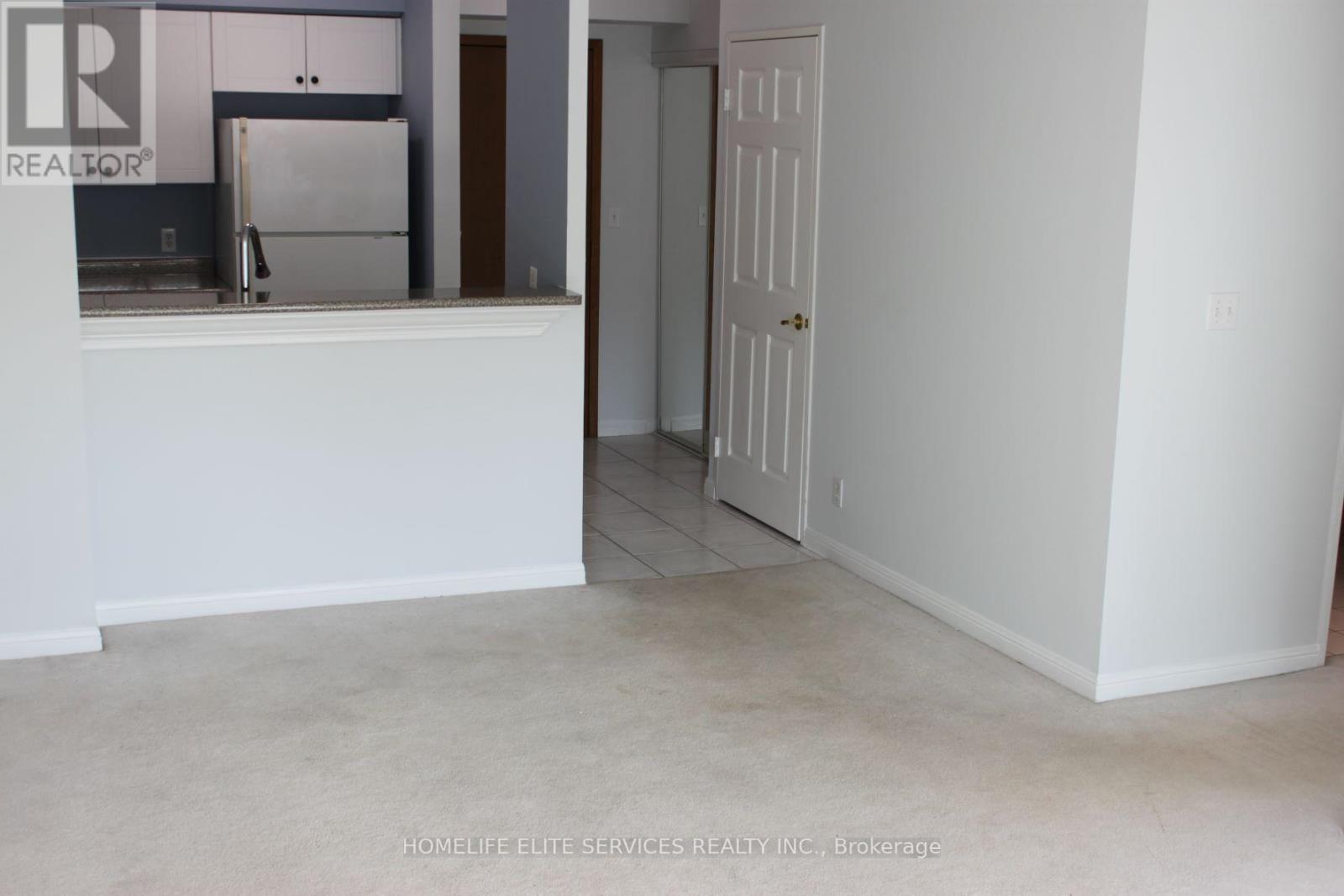 1615 - 11 Lee Centre Drive, Toronto, Ontario  M1H 3J5 - Photo 5 - E13882414