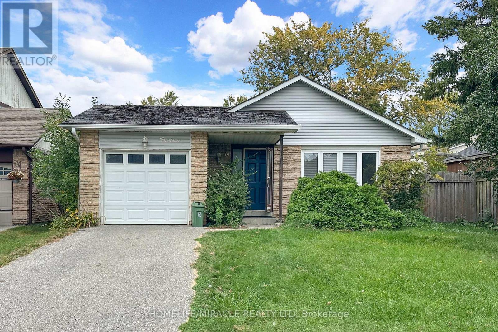 14 PILKINGTON CRESCENT, Whitby, Ontario