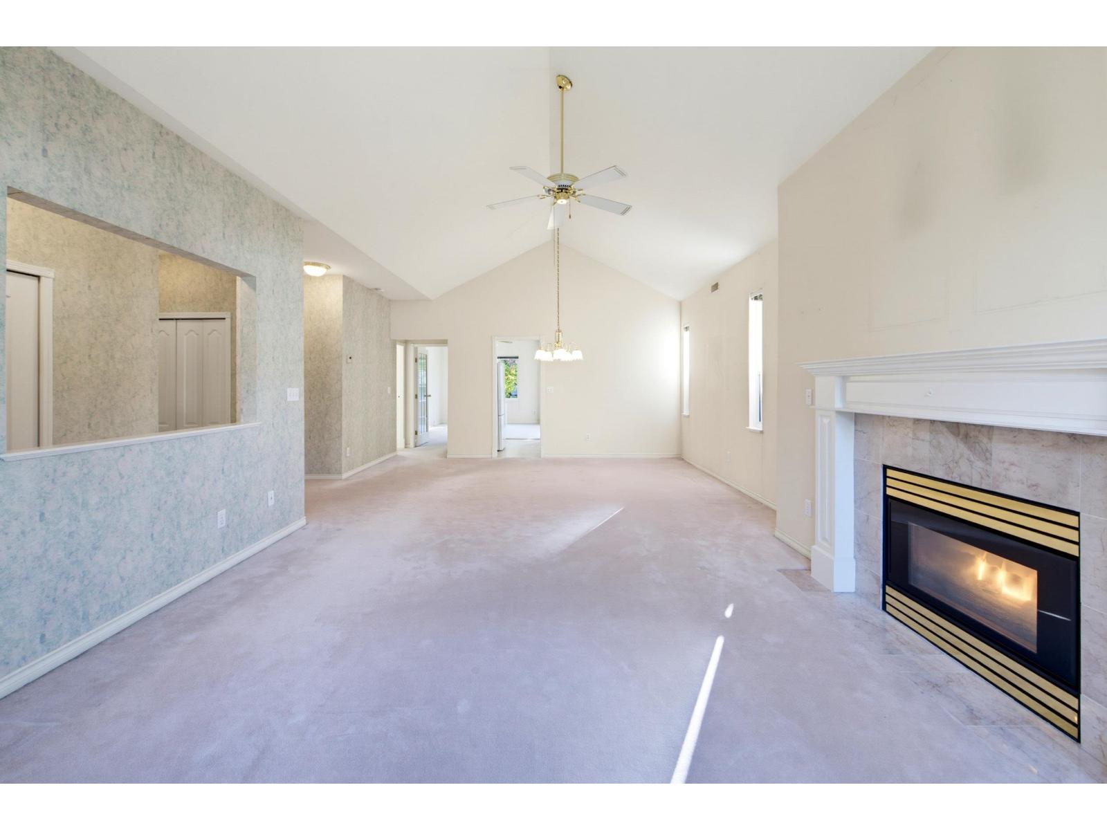 215 20655 88 AVENUE