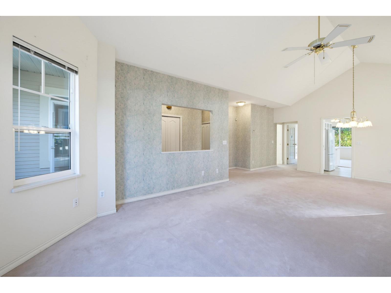 215 20655 88 AVENUE