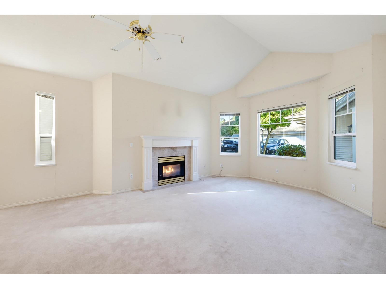 215 20655 88 AVENUE