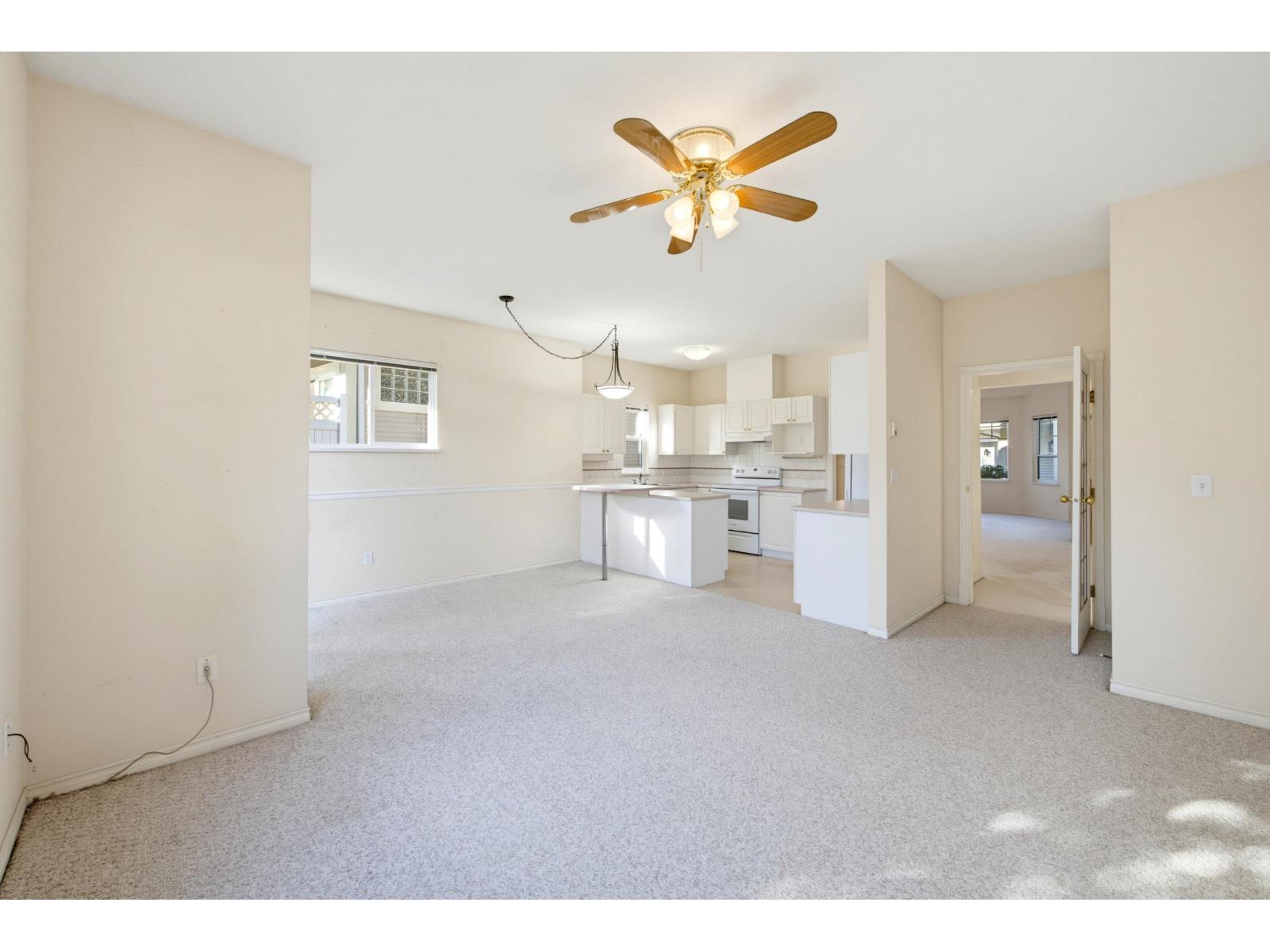 215 20655 88 AVENUE