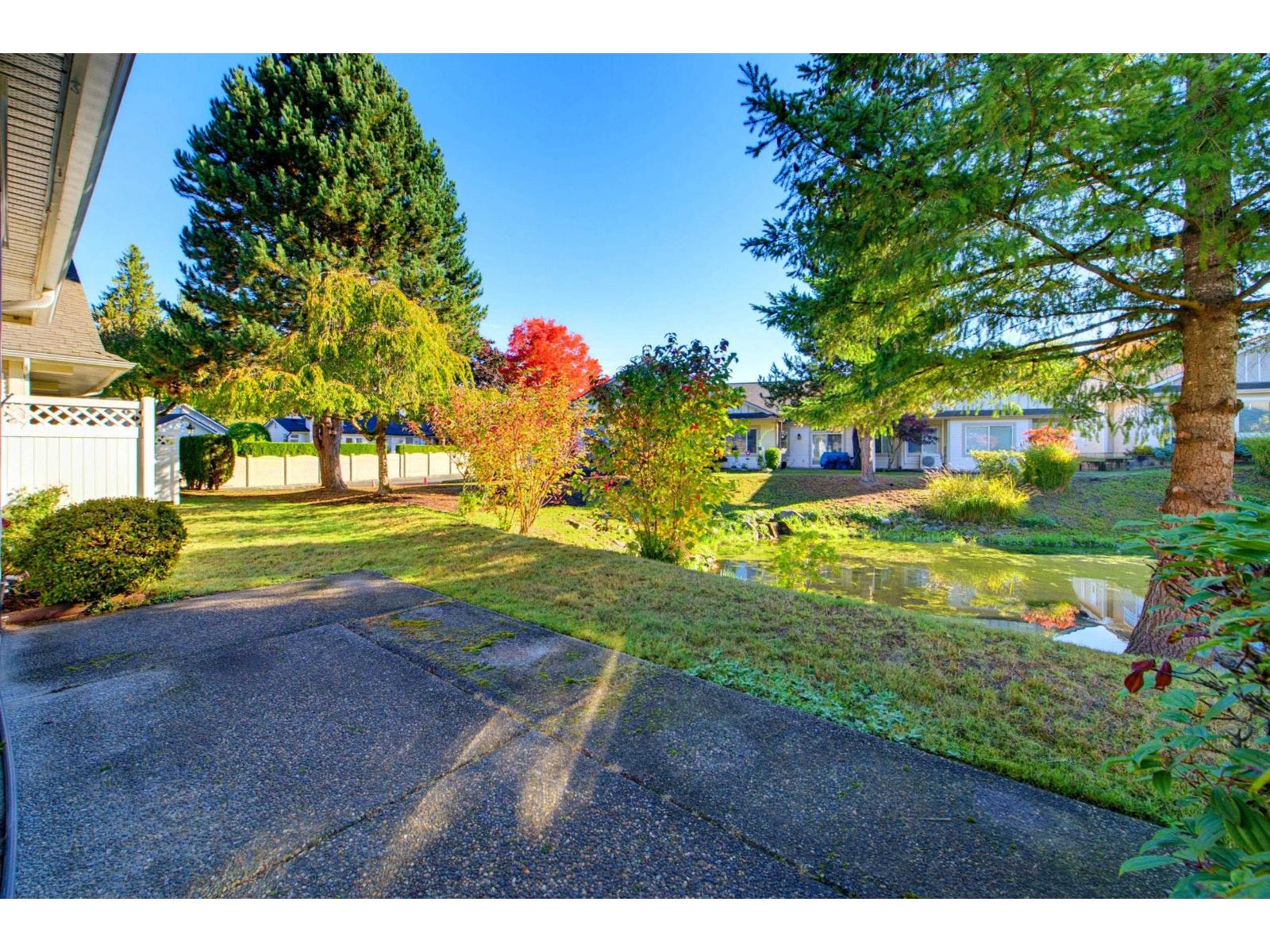 215 20655 88 AVENUE